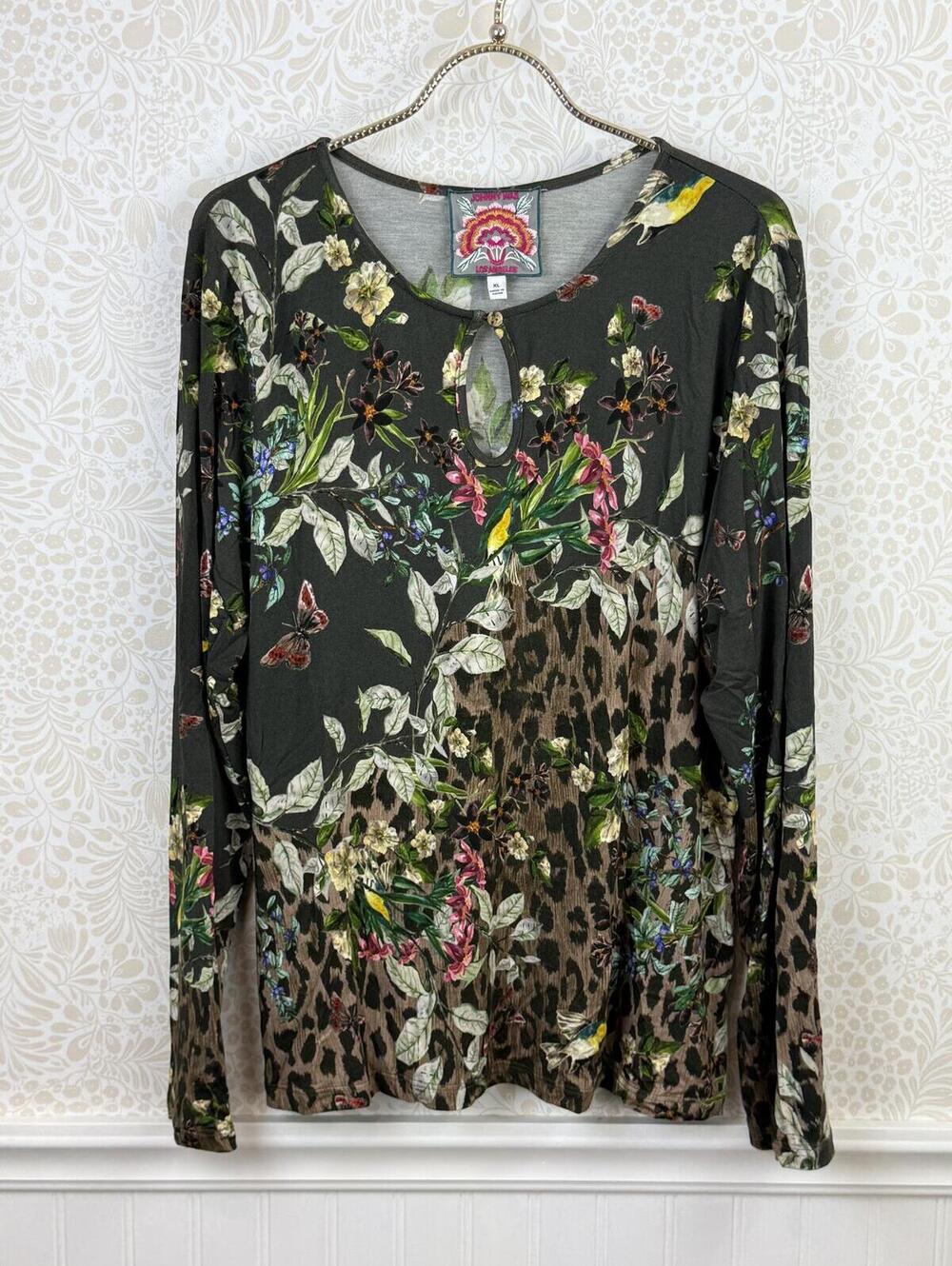 Johnny Was Green The Janie Favorite Keyhole Top - Size - XL - Picture 8 of 8